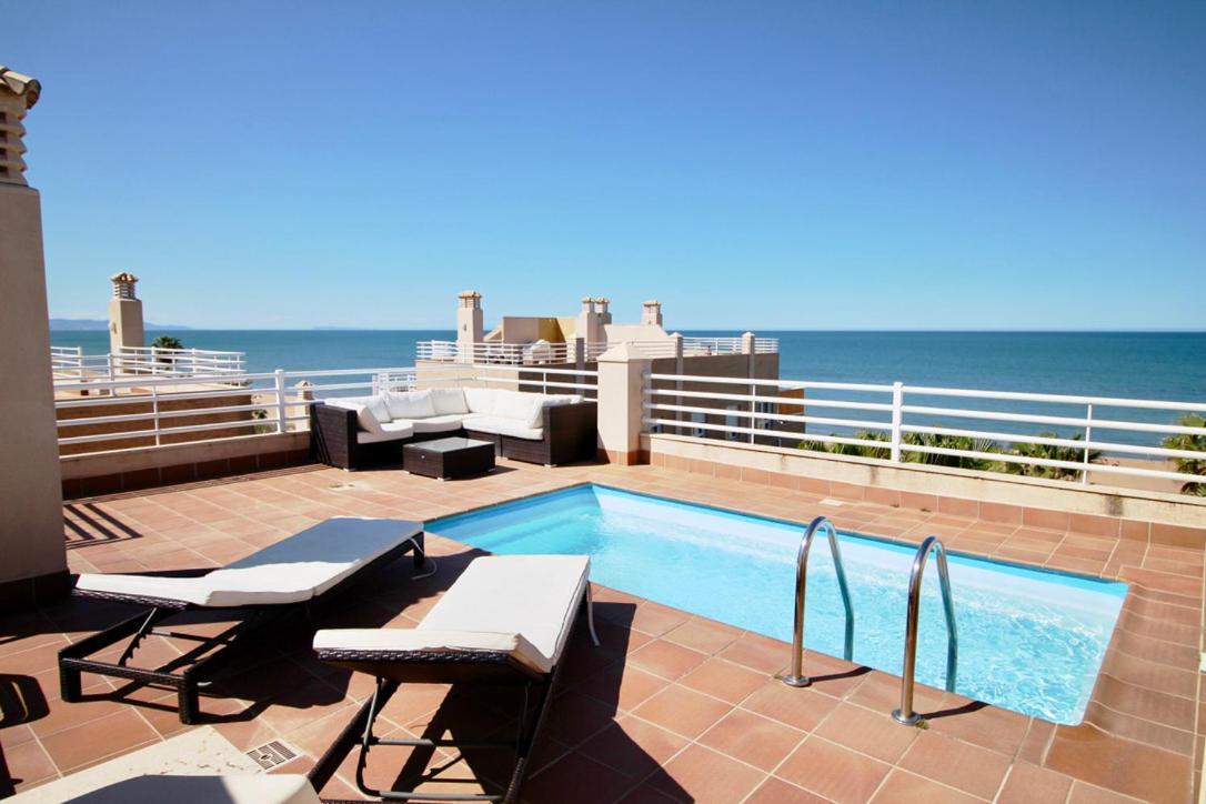 Atico Con Piscina Privada En Primera Linea Apartment Denia Exterior photo