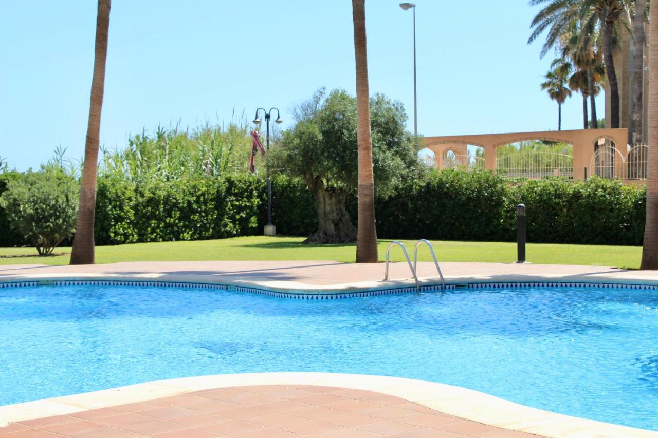 Atico Con Piscina Privada En Primera Linea Apartment Denia Room photo