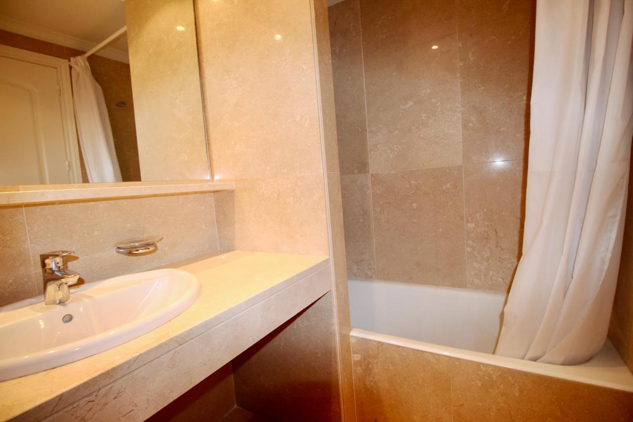 Atico Con Piscina Privada En Primera Linea Apartment Denia Room photo