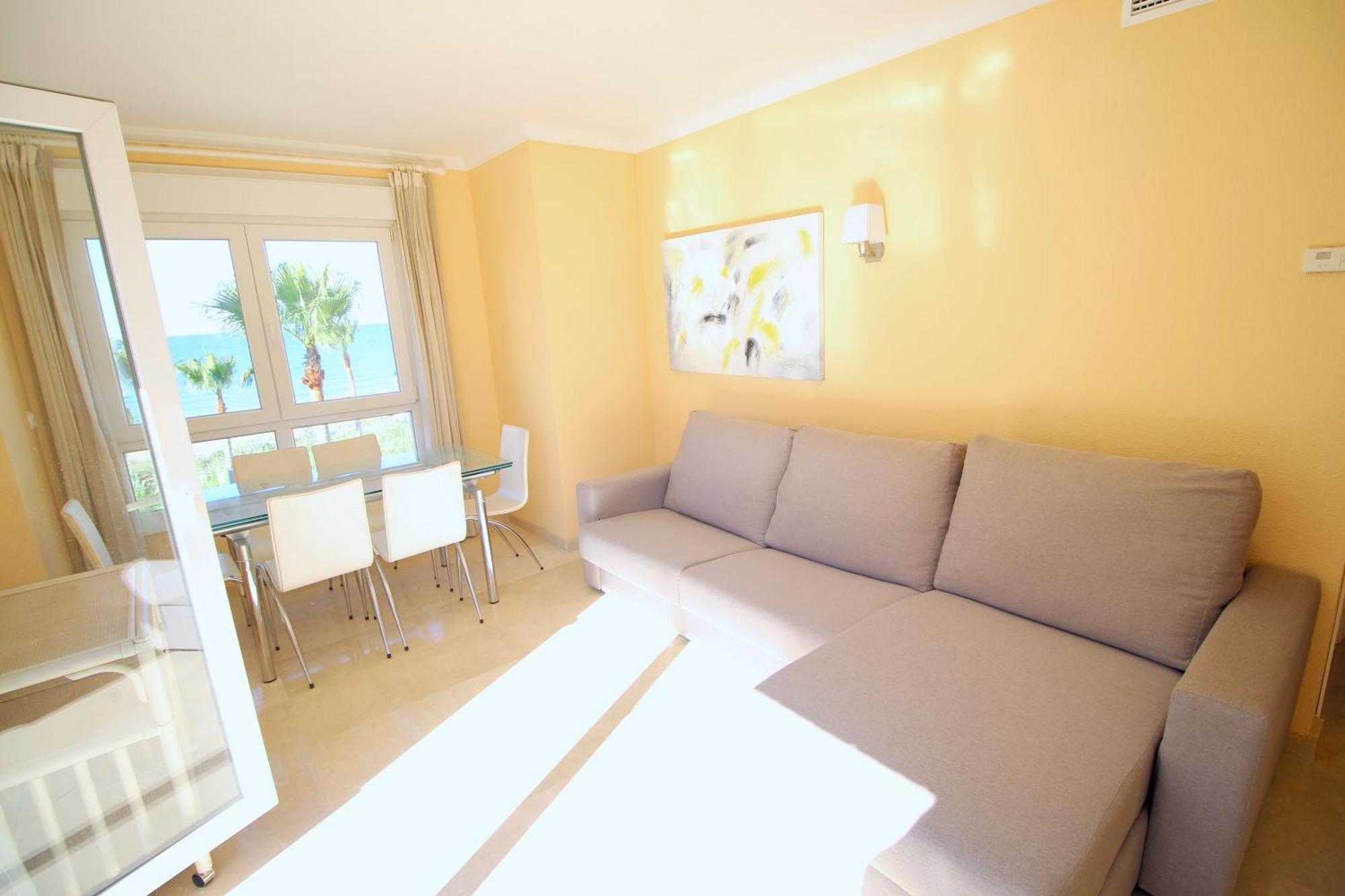 Atico Con Piscina Privada En Primera Linea Apartment Denia Room photo